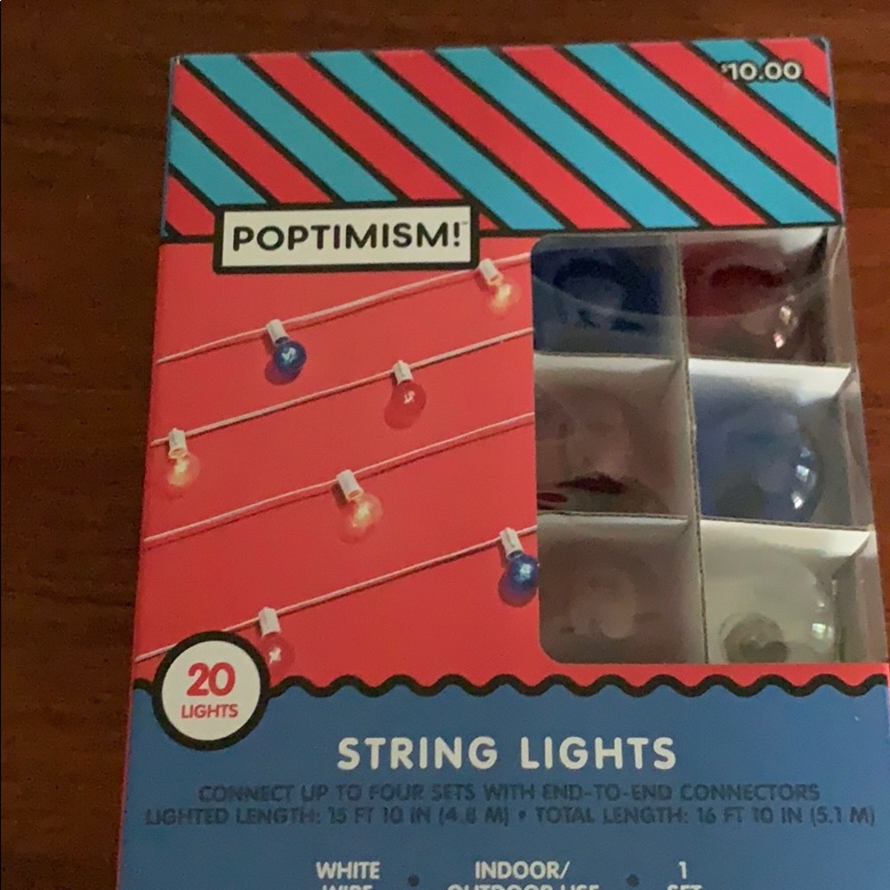 Indoor/outdoor string lights